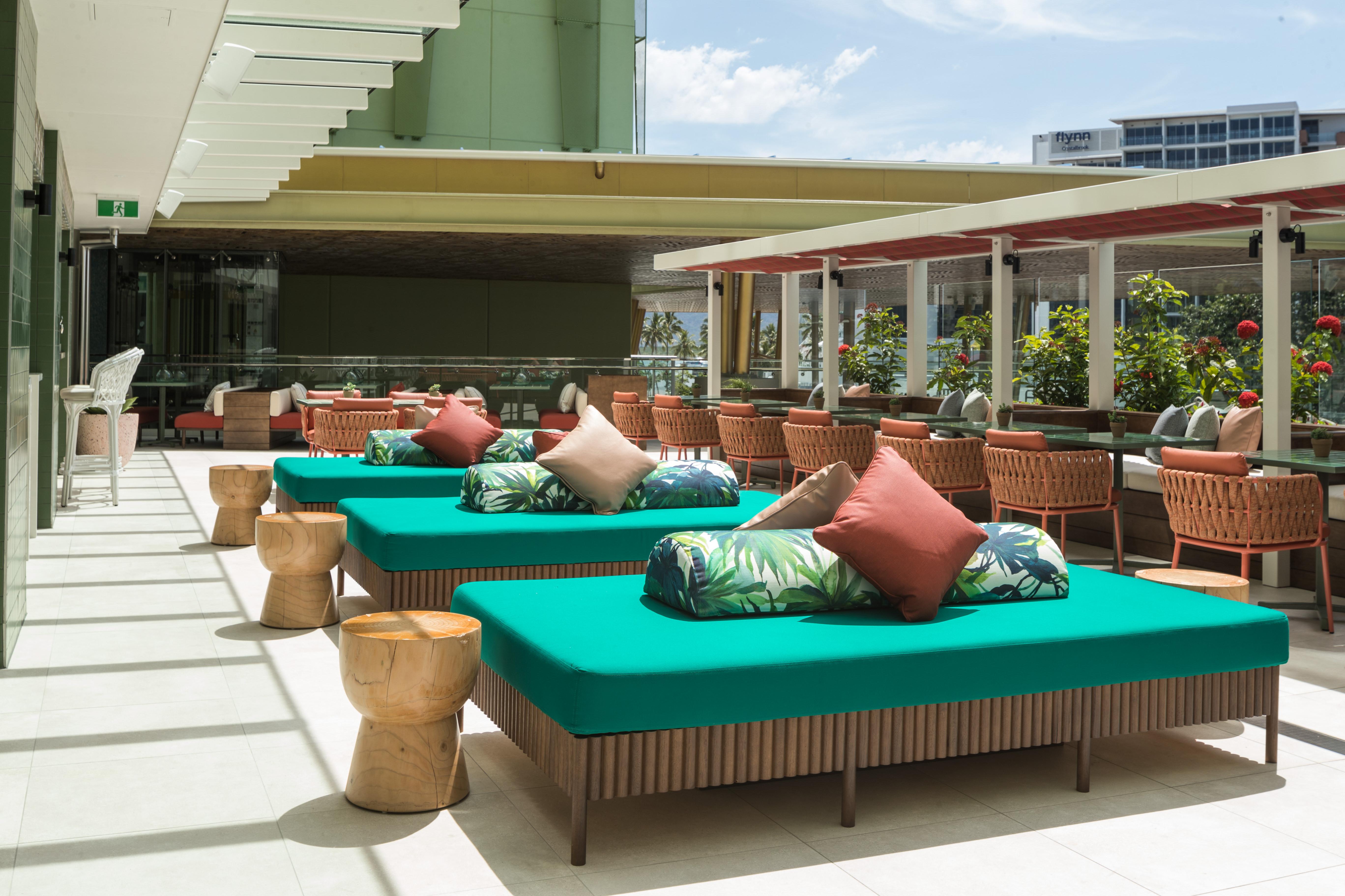 Hotel Crystalbrook Bailey Cairns Exterior foto The rooftop bar at the hotel